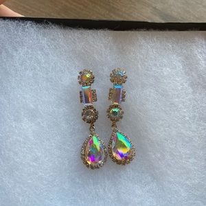 AB CRYSTAL EARRINGS